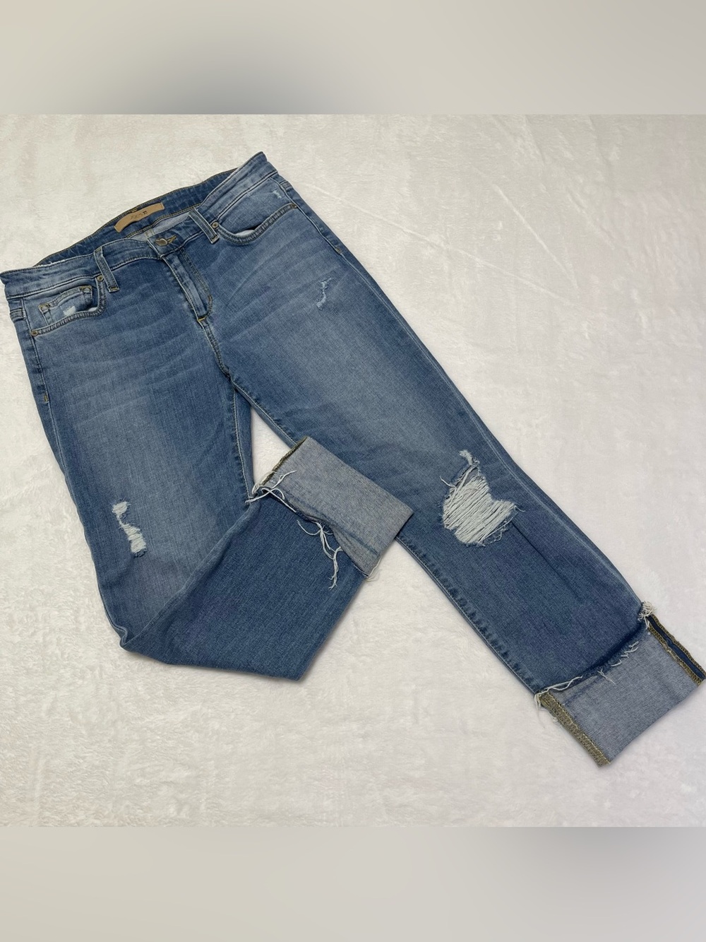 Joe's Jeans Wakley Cuff Crop Distressed Jeans Medium Wash Size 29